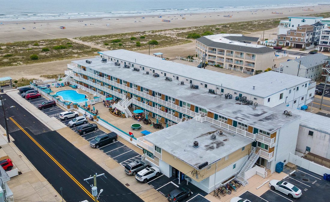 Condo in Wildwood, New Jersey, United States 2 - 17867463