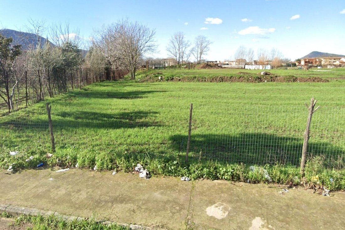 Land in Santa Maria A Vico, Campania, Italy 4 - 17868114