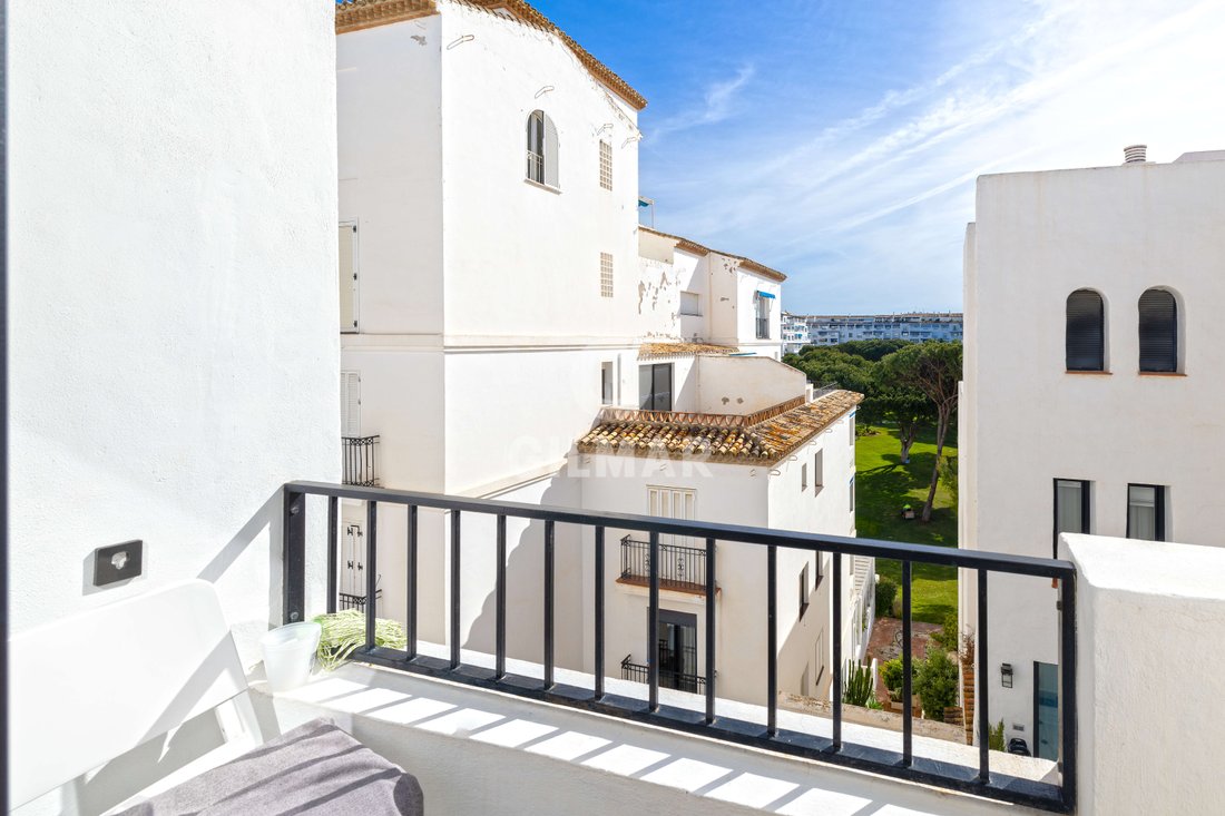 Apartment in Puerto Banus, Marbella, Spain 5 - 17861384