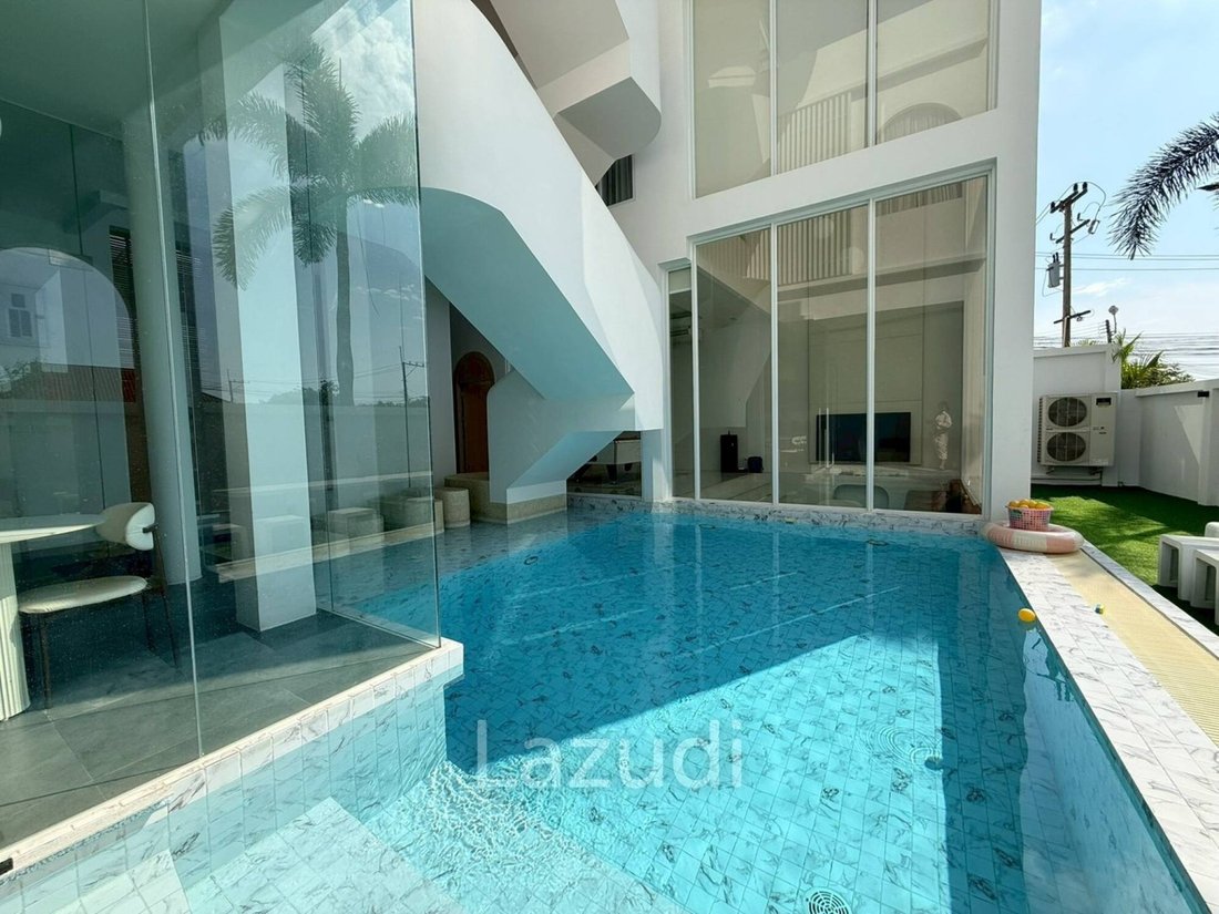 Villa in Pattaya City, Chon Buri, Thailand 1 - 17862976
