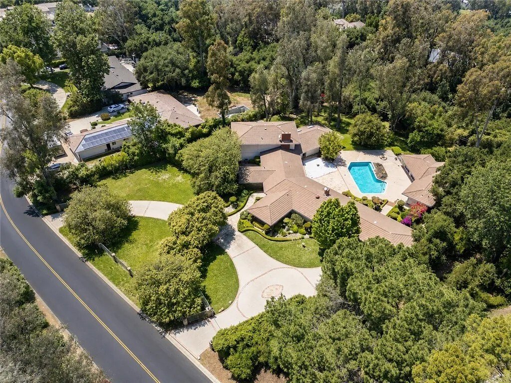 House in Covina, California, United States 1 - 17861543