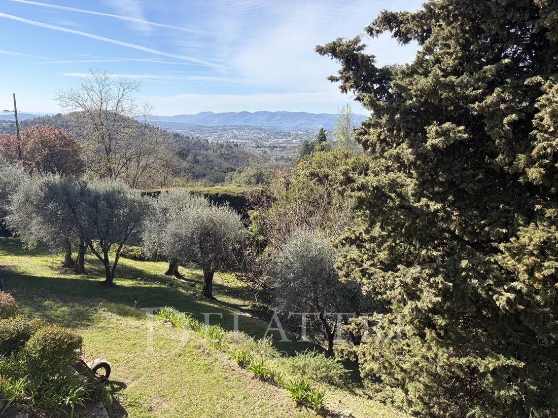 Villa in Grasse, Provence-Alpes-Côte d'Azur, France 2 - 17862783