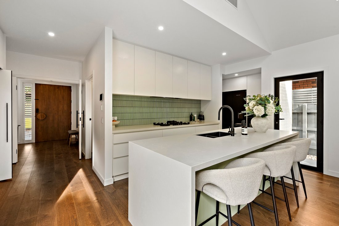 House in Hampton, Victoria, Australia 5 - 17868949