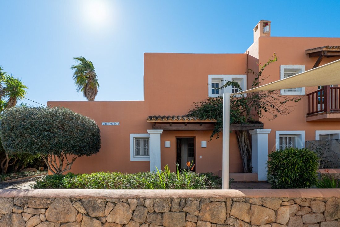 Villa in S'Argamassa, Santa Eularia des Riu, Balearic Islands 2 - 17862380