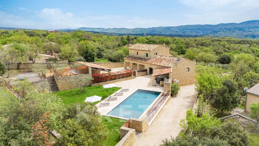 House in Viens, Provence-Alpes-Côte d'Azur, France 3 - 17867194