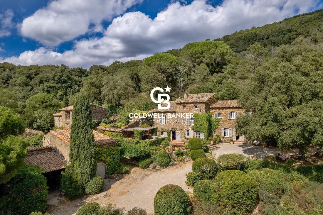 Estate in La Garde-Freinet, Provence-Alpes-Côte d'Azur, France 3 - 17862849