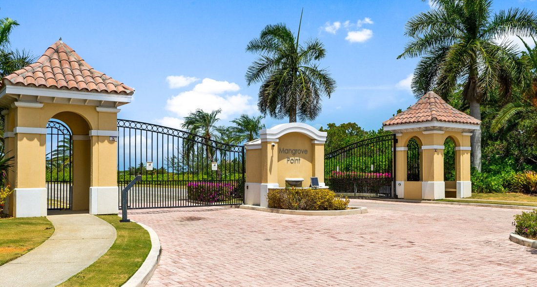 Land in North Sound Estates, Bodden Town, Cayman Islands 4 - 17867034