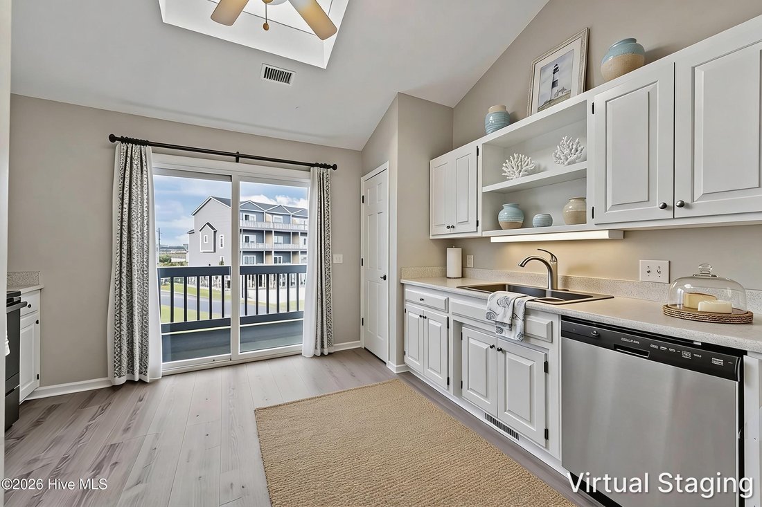 Townhouse in North Topsail Beach, North Carolina, United States 5 - 17605259