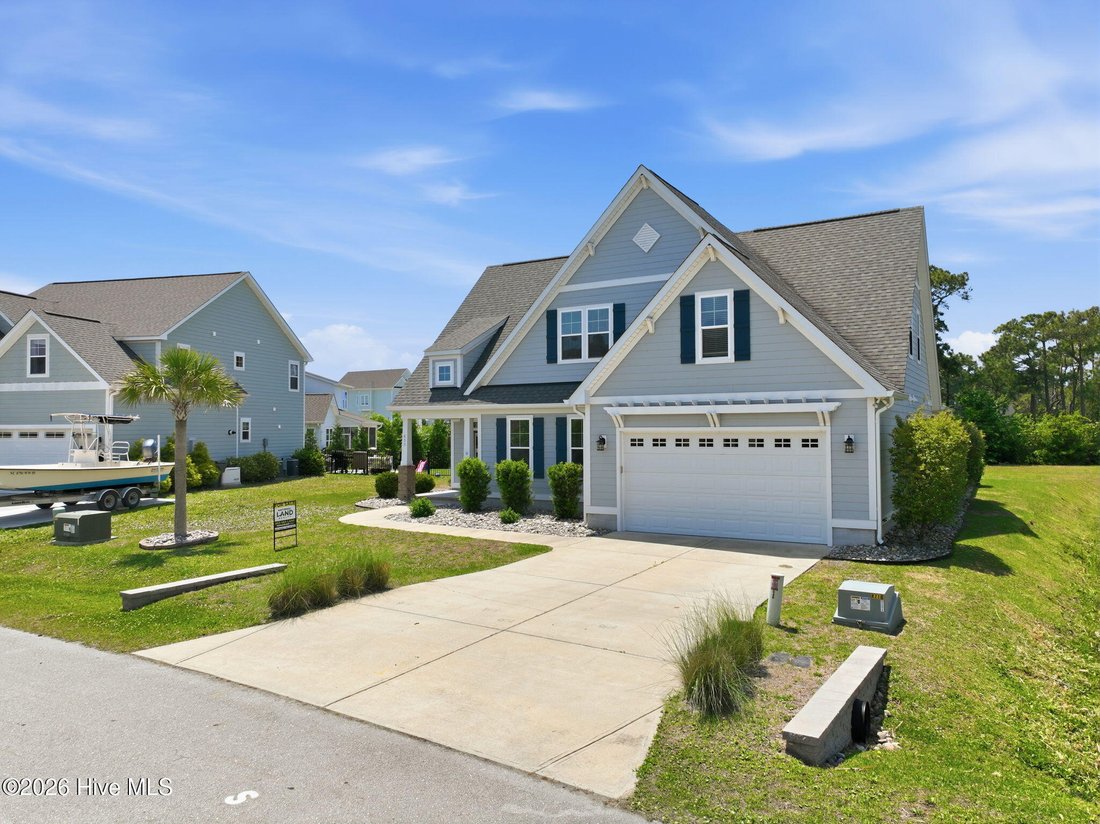 House in Broad Creek, North Carolina, United States 3 - 17864392