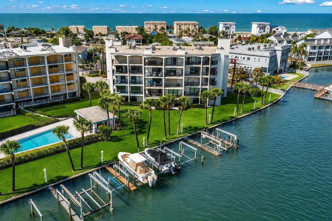 Condo in Treasure Island, Florida, United States 1 - 17861158