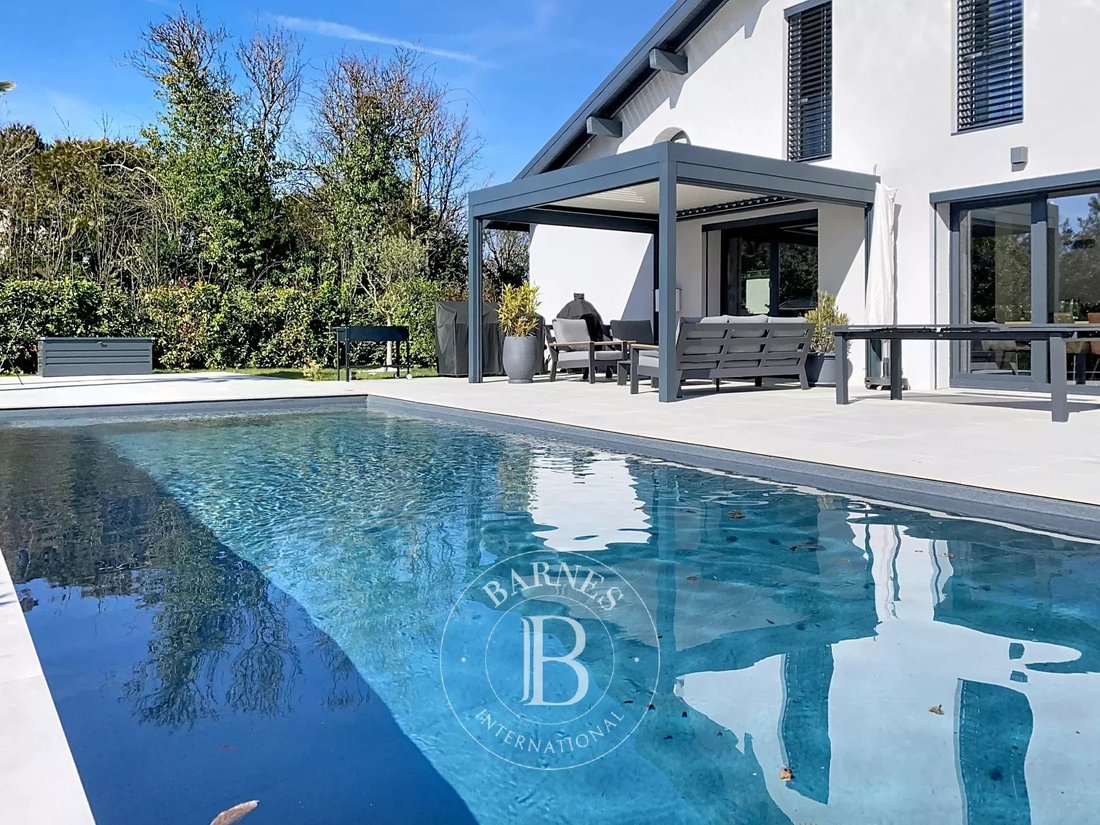 House in Chens-sur-Léman, Auvergne-Rhône-Alpes, France 2 - 17862294
