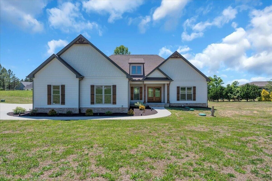 House in South Pittsburg, Tennessee, United States 1 - 17861597