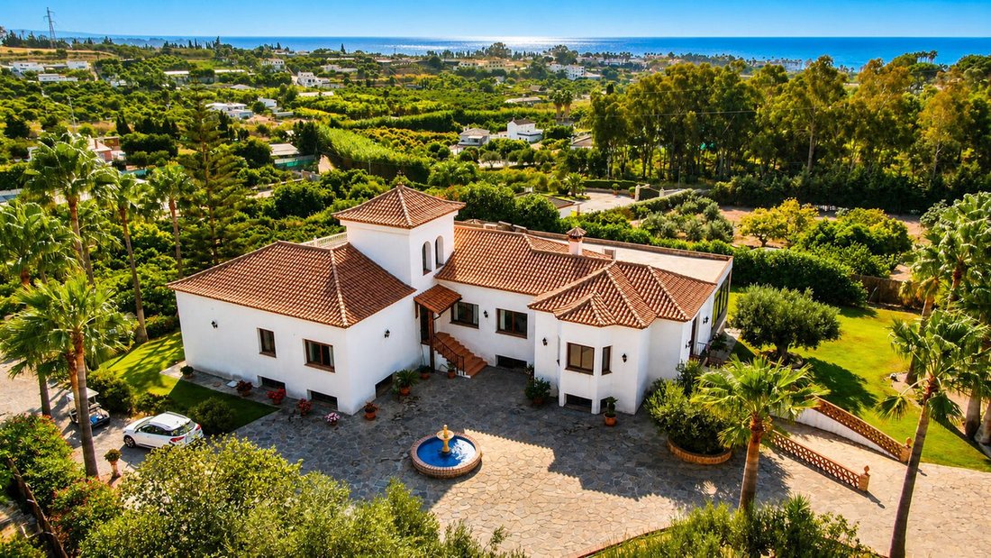 Finca in Estepona, Andalusia, Spain 2 - 17017471