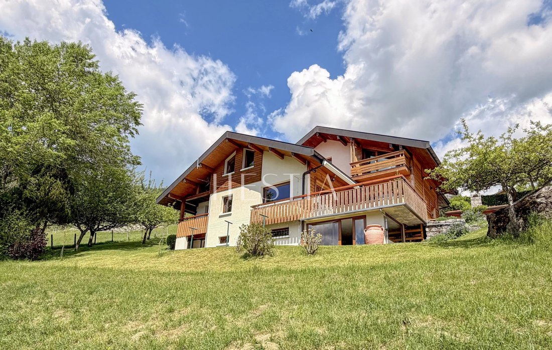 Chalet in Manigod, Auvergne-Rhône-Alpes, France 4 - 17862802
