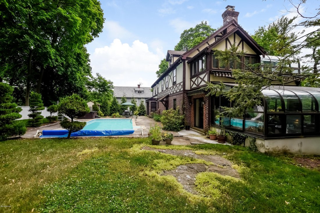 House in Greenwich, Connecticut, United States 2 - 17867057