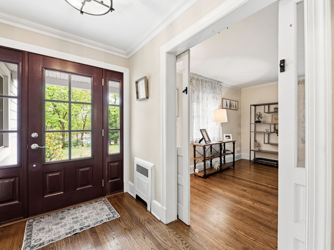 House in Port Washington, New York, United States 2 - 17857018