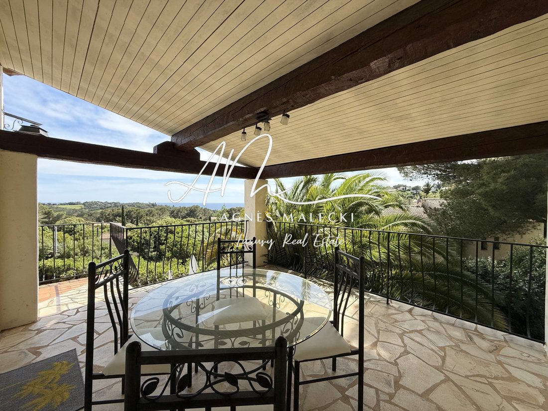 Estate in La Croix-Valmer, Provence-Alpes-Côte d'Azur, France 3 - 17865127