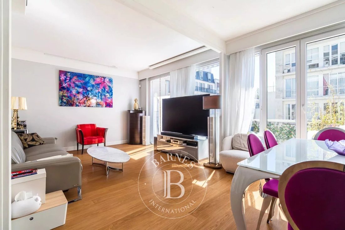Apartment in La Plaine des Sablons, Neuilly-sur-Seine, France 4 - 17864296