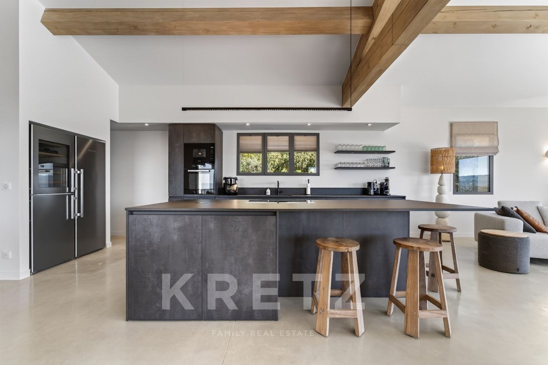 House in Saint-Saturnin-lès-Apt, Provence-Alpes-Côte d'Azur, France 4 - 17867414