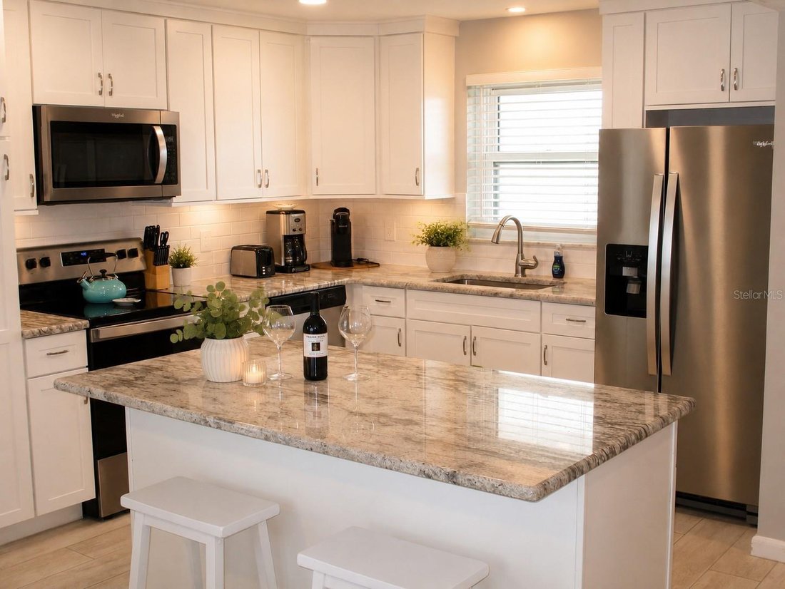 Condo in Treasure Island, Florida, United States 5 - 17861158