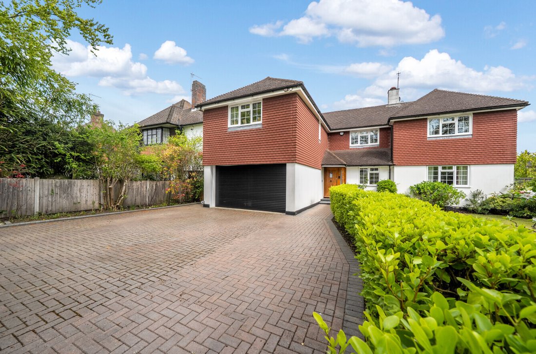 House in Sheerwater, Woking, England 1 - 17861004