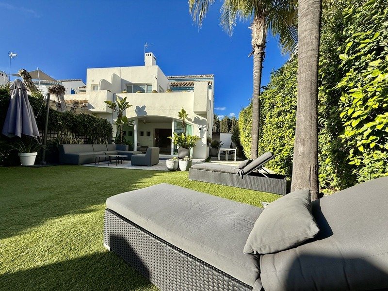 House in Rio Real, Marbella, Andalusia 1 - 17866351