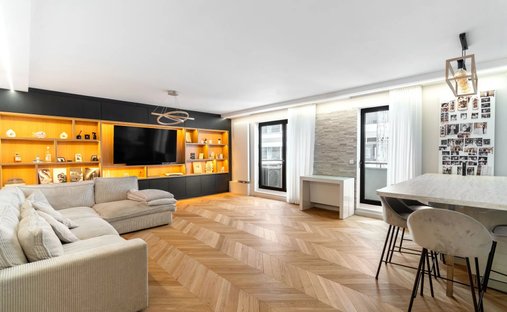 Apartment in Front de Seine, Levallois-Perret, France 1