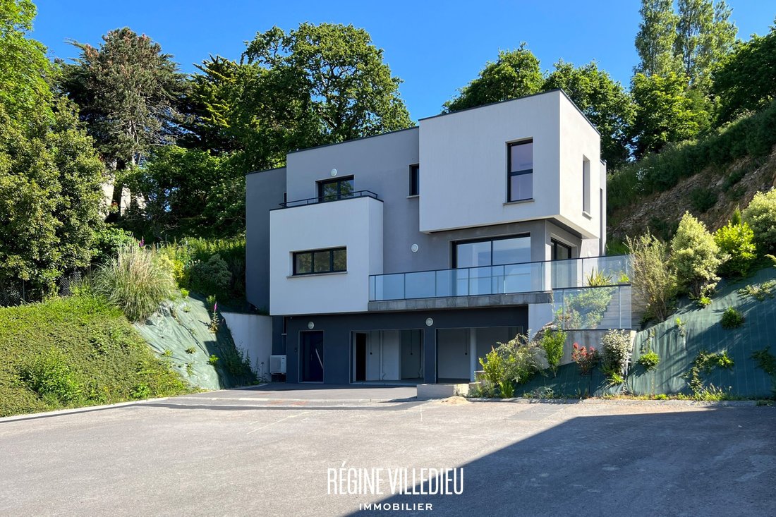 Villa in Tourlaville, Cherbourg-en-Cotentin, France 1 - 17868771