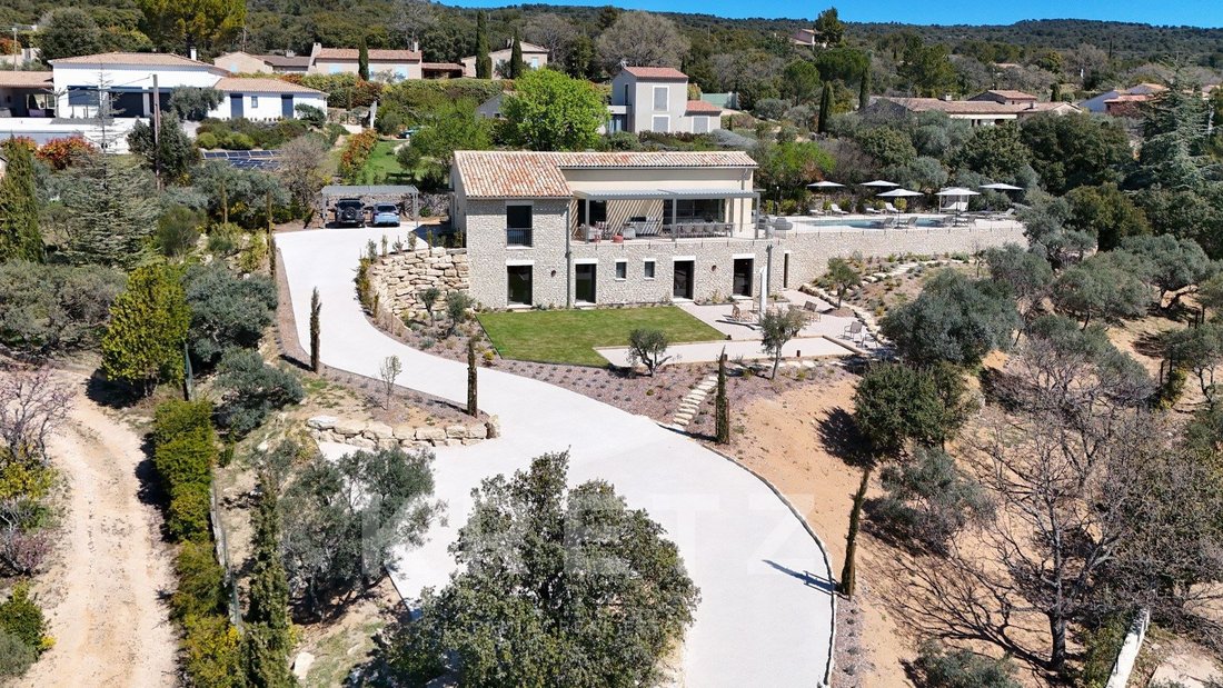 House in Saint-Saturnin-lès-Apt, Provence-Alpes-Côte d'Azur, France 2 - 17867414