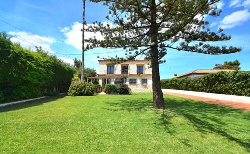 Villa in Los Barrios, Andalusia, Spain 1