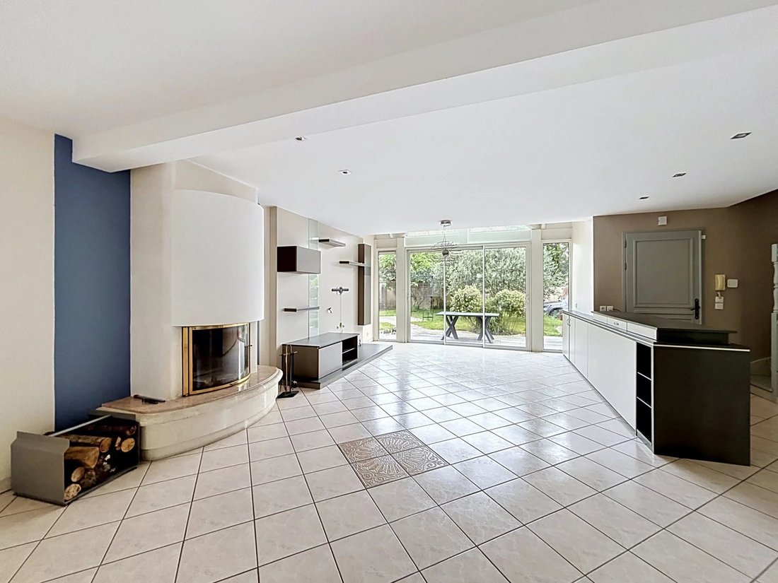 House in Yerres, Ile-de-France, France 5 - 17862769