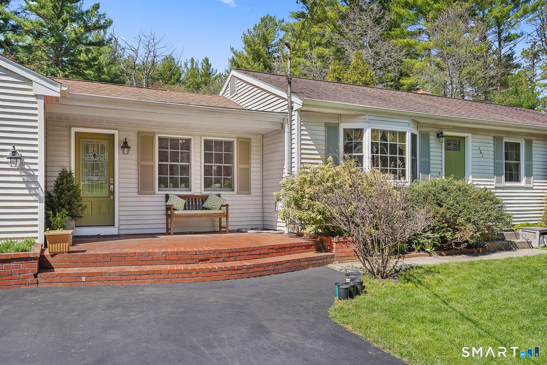 House in Killingly, Connecticut, United States 2 - 17867047