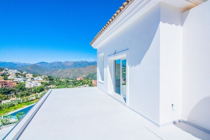 Villa in Elviria-Cabopino, Marbella, Spain 4 - 17866442