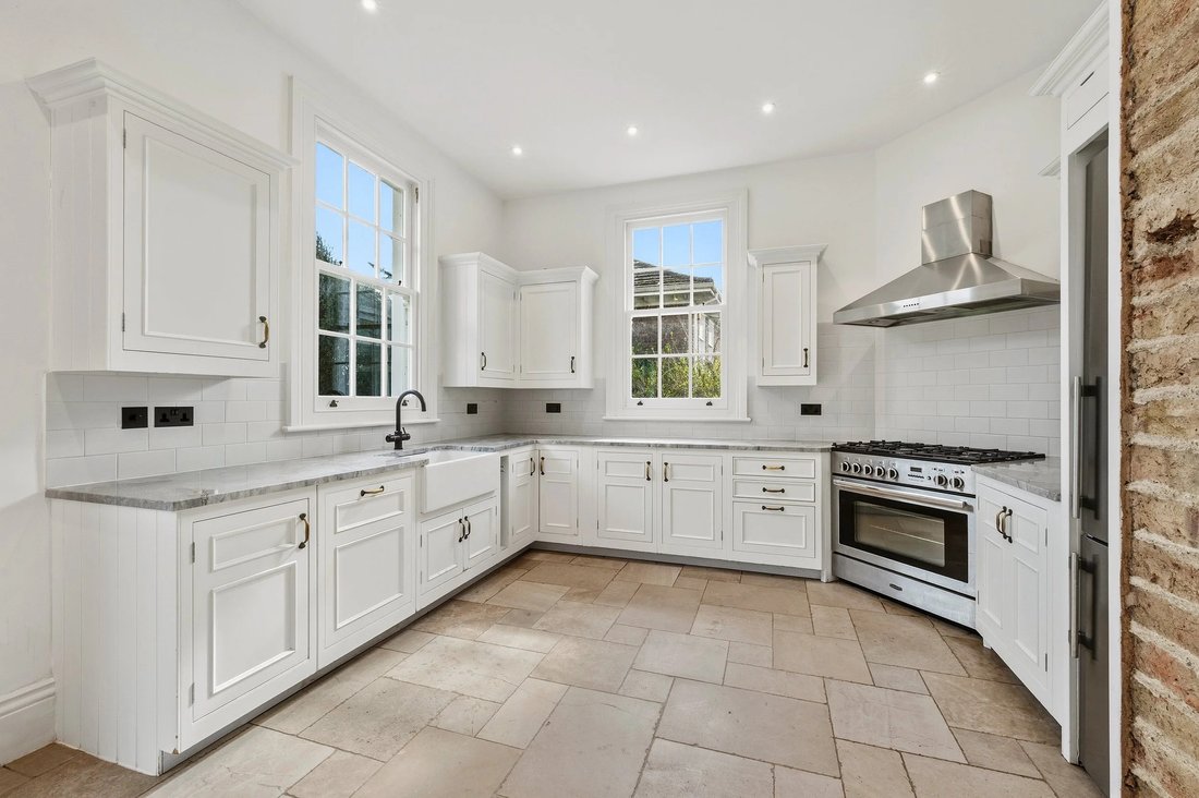 House in New Malden, Royal Borough of Kingston upon Thames, England 5 - 17860841
