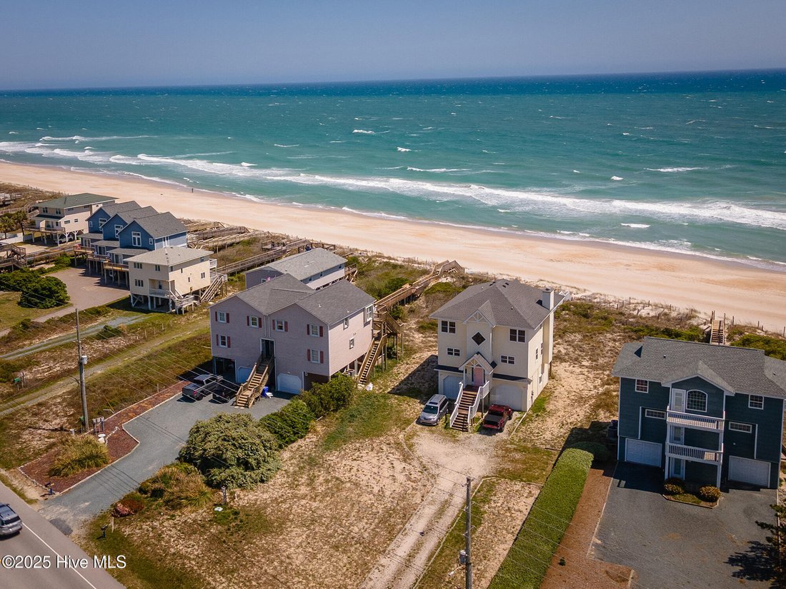 Townhouse in North Topsail Beach, North Carolina, United States 3 - 17864393