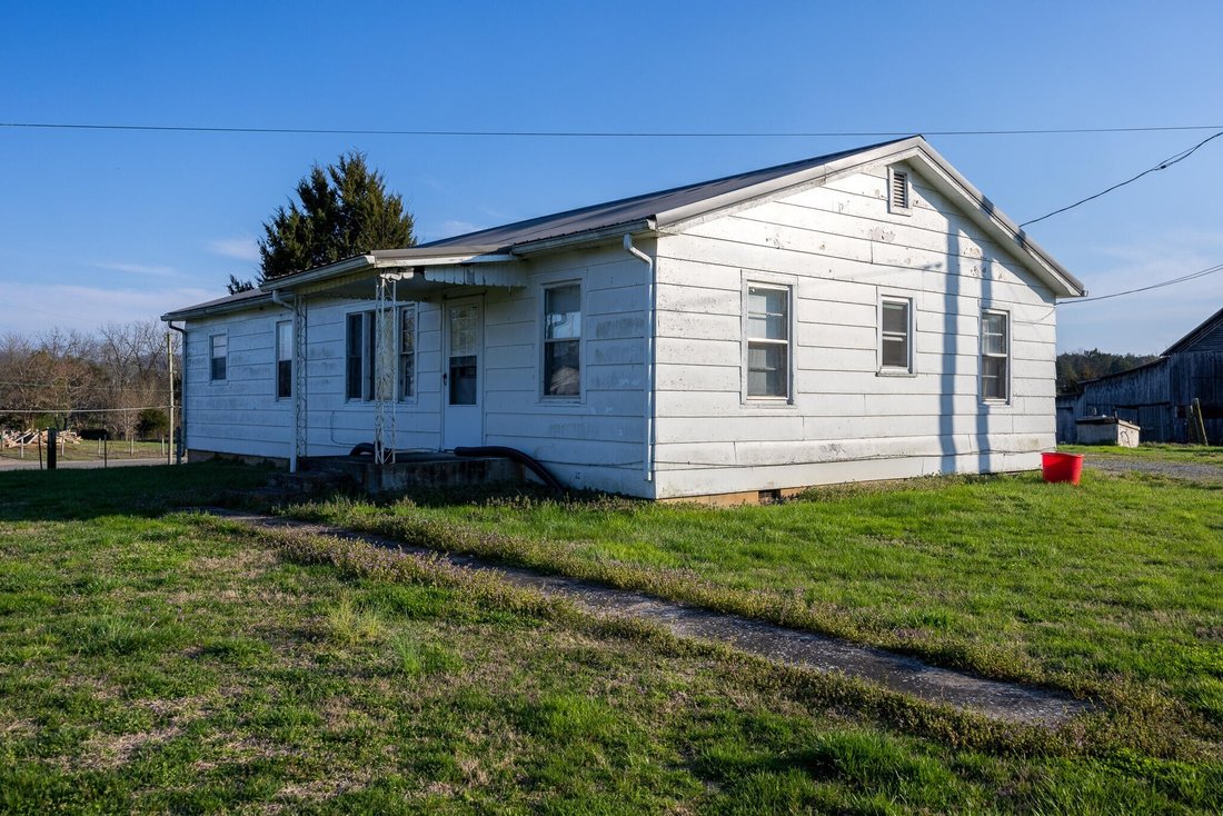 House in Madisonville, Tennessee, United States 2 - 17866067