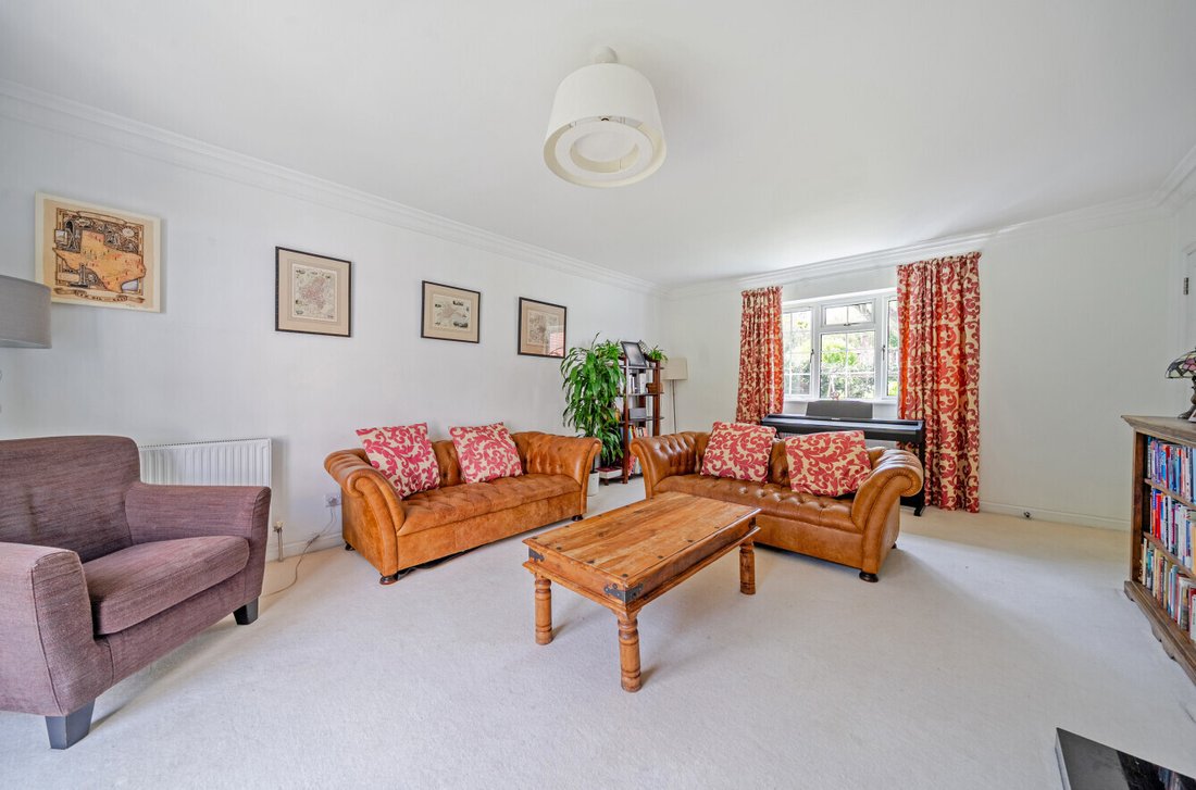 House in Sheerwater, Woking, England 4 - 17861004