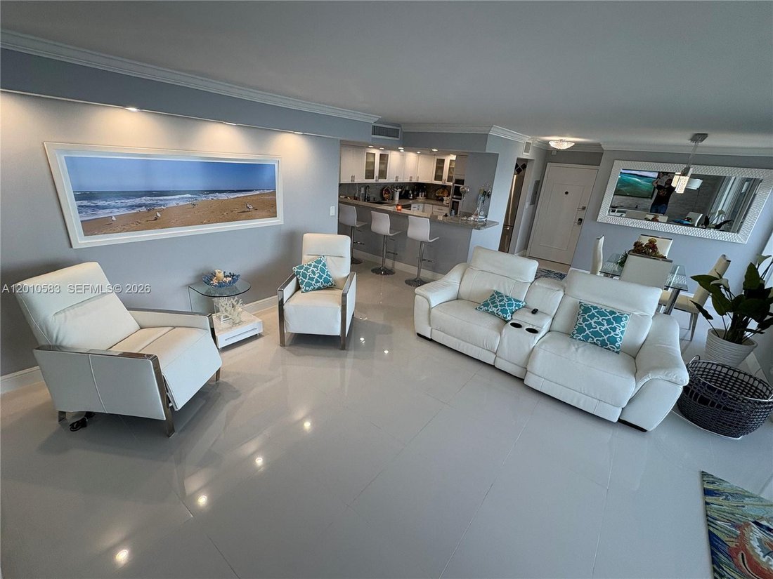 Condo in Hallandale Beach, Florida, United States 3 - 17864840