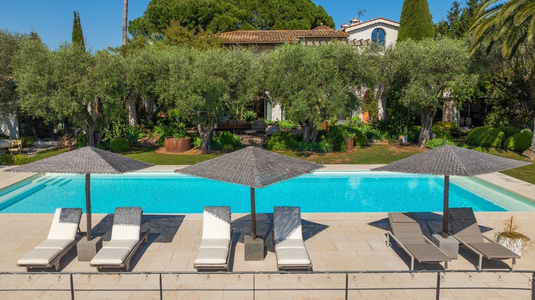 House in Grasse, Provence-Alpes-Côte d'Azur, France 3 - 17863965