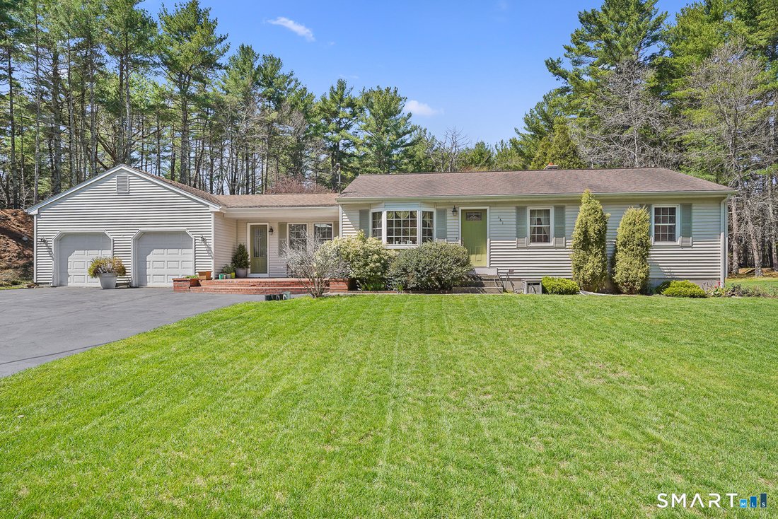 House in Killingly, Connecticut, United States 1 - 17867047
