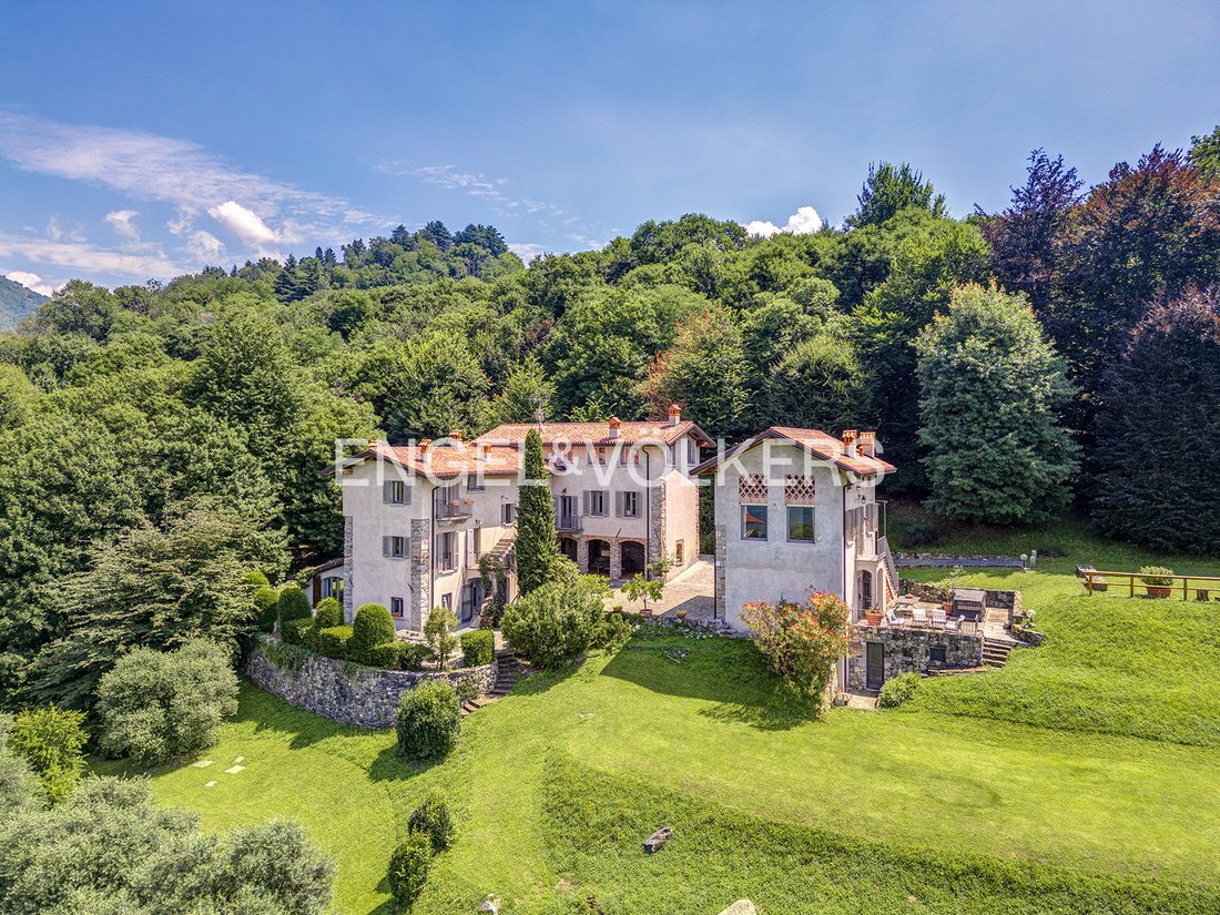 Villa in Galbiate, Lombardy, Italy 2 - 17860500