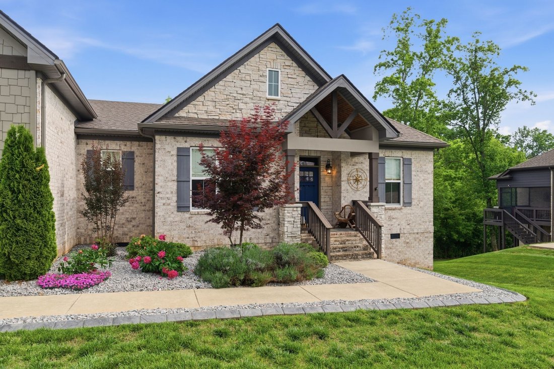 House in Columbia, Tennessee, United States 4 - 17869390