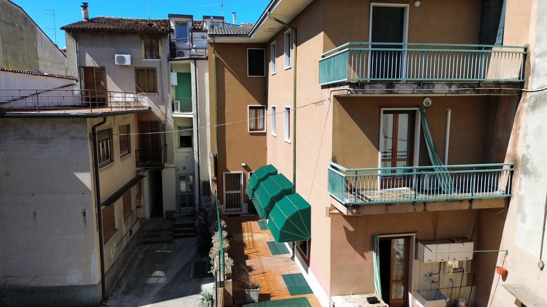 Estate in Bussolengo, Veneto, Italy 3 - 17868027