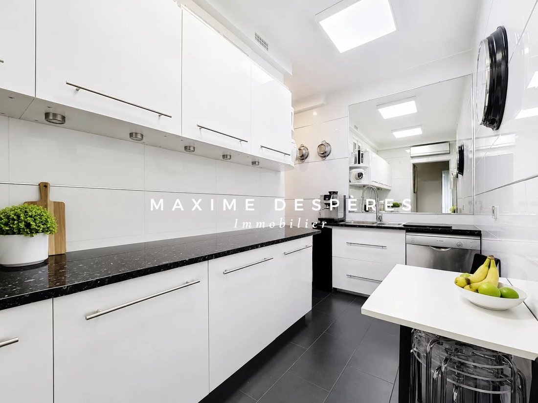 Apartment in Chaillot, Paris 16e Arrondissement, Paris 4 - 17853127