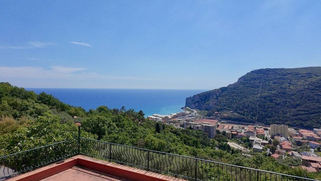 Villa in San Bernardino - Monticello, Finale Ligure, Liguria 4 - 17868151
