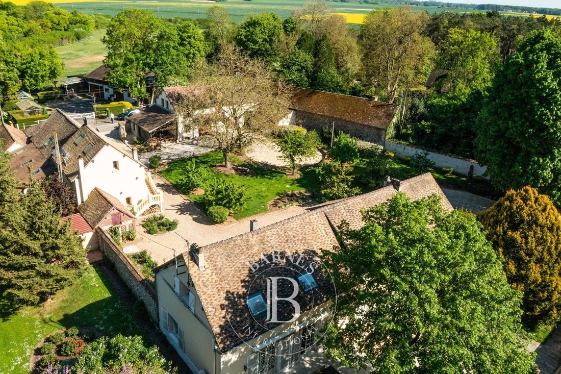 Estate in Anet, Centre-Val de Loire, France 2 - 17862842