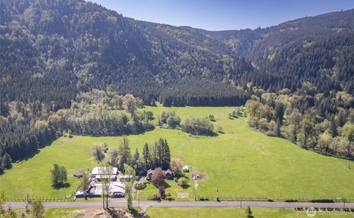 House in Morton, Washington, United States 1