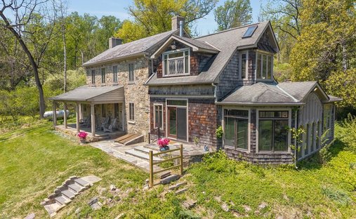 House in Milford, New Jersey, United States 1