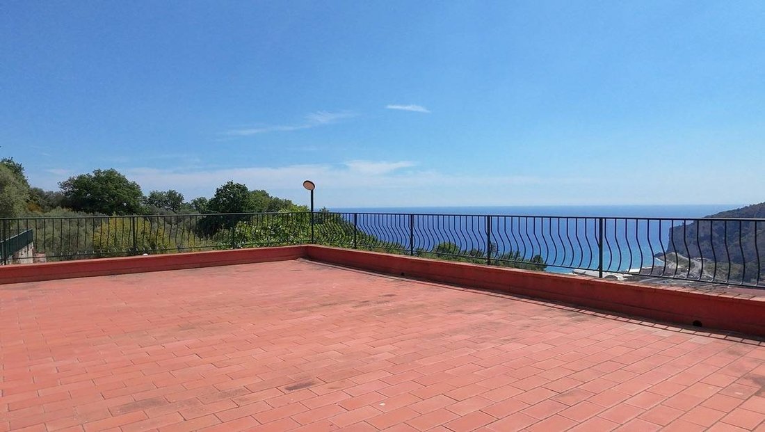 Villa in San Bernardino - Monticello, Finale Ligure, Liguria 5 - 17868151