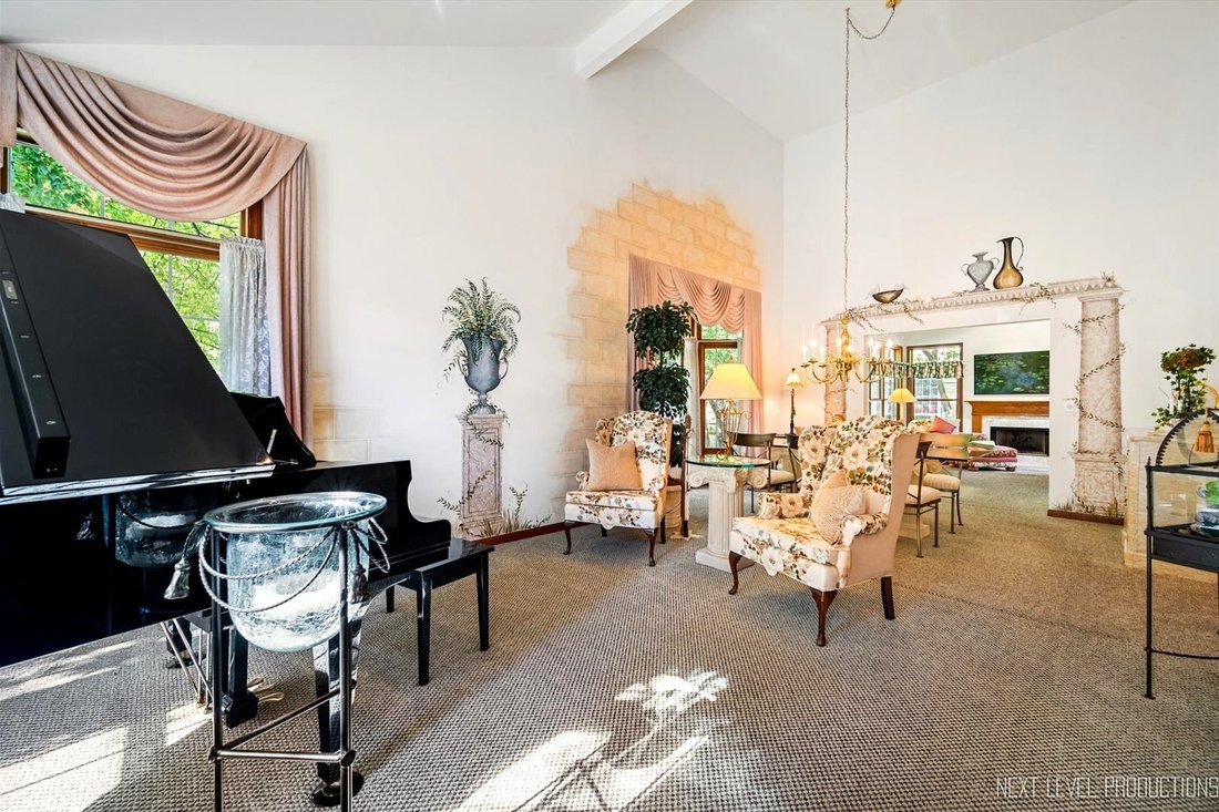 Townhouse in St. Charles, Illinois, United States 5 - 17869479
